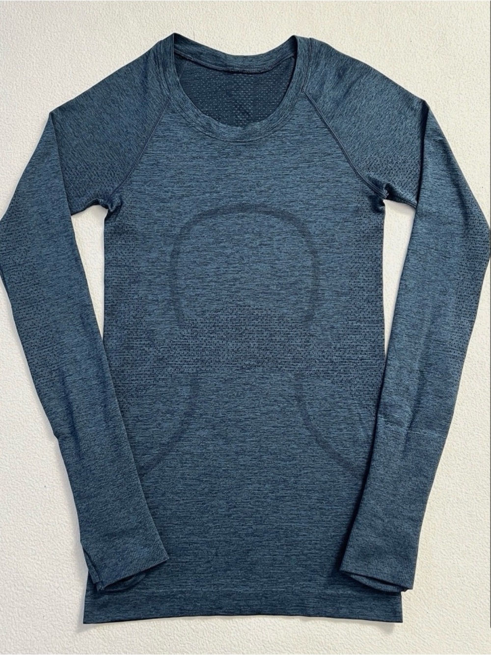 Lululemon Swiftly Long-Sleeve Seamless Top - Hip Length - Heathered Blue